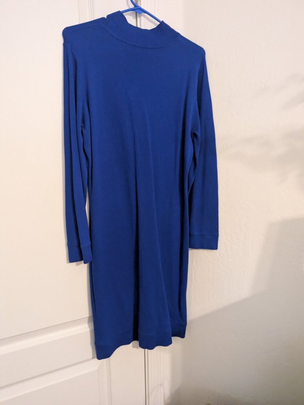 Medium Small Dresses - Picture 5 of 11